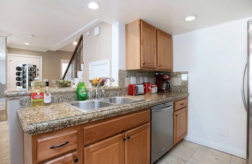 Westside Costa Mesa House | Awesome Multi Level - Large Patio - Fast WIFI - Work Desks - Self Check In! (CM-2)