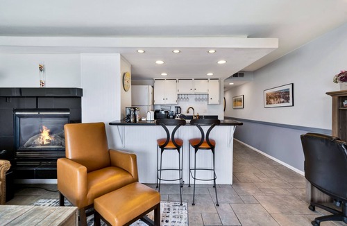 Hermosa Beach Condo | Awesome ON THE STRAND Hermosa Property. Stay at the last home before Hawaii