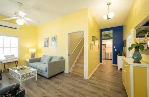 Old Town House | BachelorPARTY HQ for 16-Feet to Duval-Pool-Hot tub