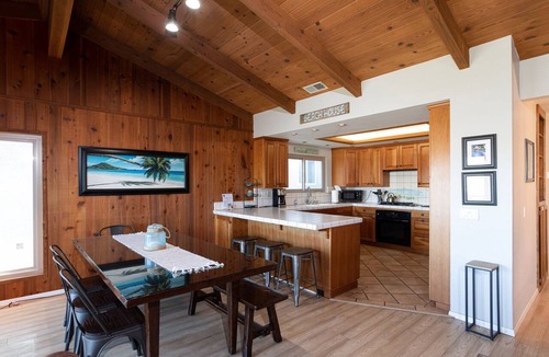 Oceano House | Balcony Barbecue Dunes Hangout - Accommodates up to 12 Guests!