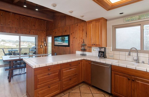 Oceano House | Balcony Barbecue Dunes Hangout - Accommodates up to 12 Guests!