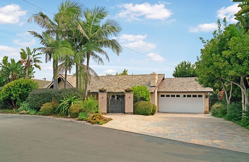 Solana Beach House | Balloon Lagoon - Whole House with Lagoon Views