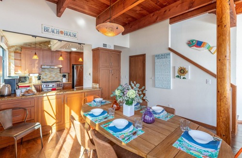 Mission Beach House | Bayside Breeze | Waterfront Patio & Sunset Views