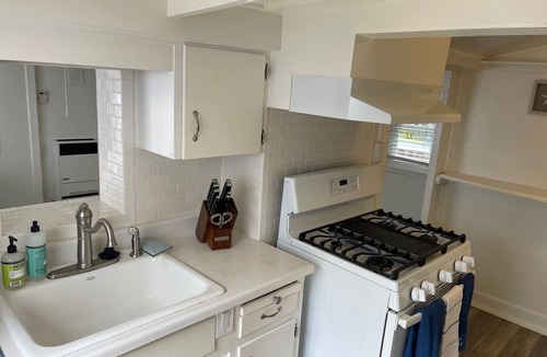 Mission Beach Cottage | Bayside Cottage - Steps from the Bay and Ocean with AC