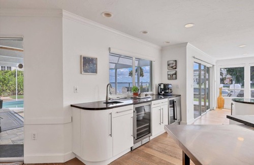 Sarasota House | Bayview Paradise by FVC