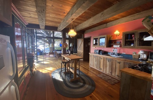 Albion Cabin | Beam's End - WHERE THE NAVARRO RIVER MEETS THE PACIFIC OCEAN
