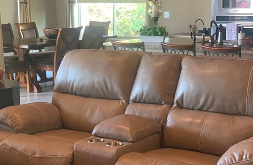 Indio House | Beautiful 3 bedroom home on the golf course 18th tee box