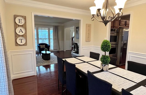 Montpelier House | Beautiful 6 bed/3.5 bath Retreat - Near Washington DC, Silver Spring & Baltimore