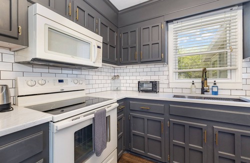 Belmont House | Belmont Bliss: 3BR Home with AC