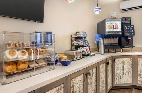 Watsonville Hotel | Best Western Rose Garden Inn