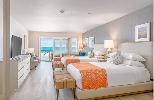 Carlsbad Village Hotel | Better Choice for your Vacation! Beachfront Property, Pool, Free Breakfast!