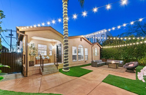 Beverly Grove Villa | Beverly Grove Spanish Oasis 5 BR Villa with Pool, Hot Tub & Parking, Central