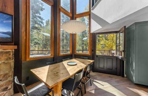 Alpine Meadows House | Birchwood Retreat by Tahoe Getaways - Newly Remodeled Pet Friendly Home in Alpine Meadows with Wood Fireplace, Hot Tub & Ski Shuttle!