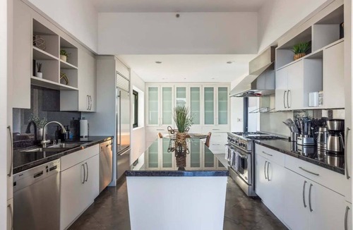Hollywood Hills West House | Bird Street Home minutes away from Sunset Strip