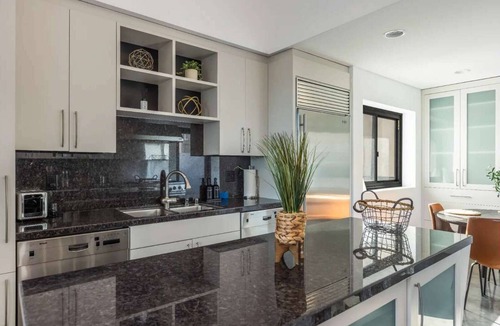 Hollywood Hills West House | Bird Street Home minutes away from Sunset Strip