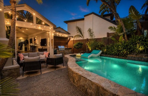 Middletown House | BLUE LAGOON➕ BONUS APT ♦ GAMES ♦ POOL ♦ VIEWS ♦ LUXURY - THIS PLACE IS NUTS!