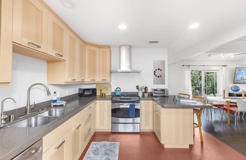Del Mar House | Bohemian Cottage in Del Mar