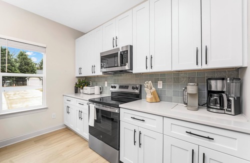 Paw Creek House | Brand-New 3br Modern Home, Game Room, Quiet & friendly, Close to everything