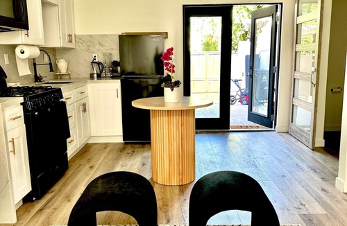 Beverly Grove Villa | Brand New Spacious 1bdrm Villa by Beverly Hills/Grove-Best Part of Los Angeles