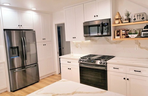 Torrance House | Bright beach-city home — newly renovated. Only 3 mi. from SoCal beaches!