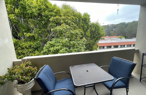 La Jolla Shores Condo | Bright La Jolla Shores Condo – Balcony Views, Parking & 15-Min Walk to Beach