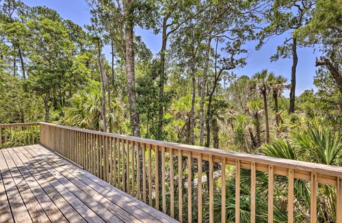 Steinhatchee Cottage | Bright Steinhatchee Home: Proximity to Ocean!