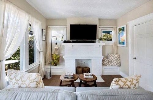 Venice House | Bungalow Two: Gated and Private Near Abbot Kinney