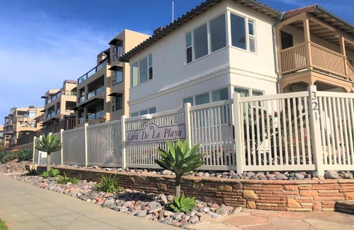Village of La Jolla Hotel | Casa De La Playa