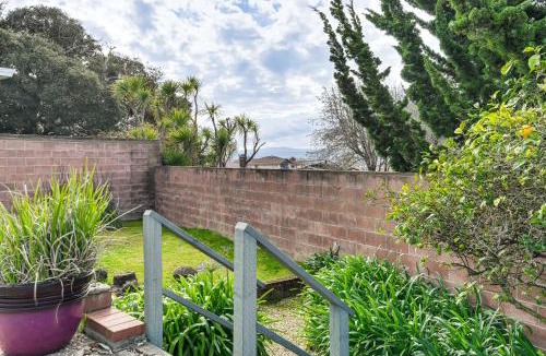 South San Francisco Apartment | Casa Luna - Mtn Views in South San Francisco!