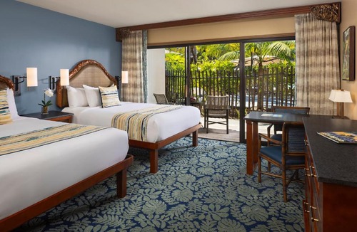 Crown Point Hotel | Catamaran Resort Hotel and Spa