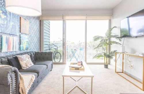 National City Apartment | Central King Bed Lux Suite w/Pool/HotTub/Gym/Bikes