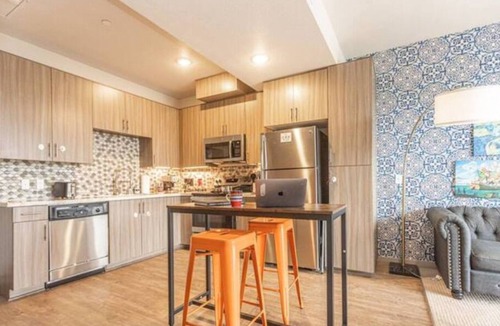 National City Apartment | Central King Bed Lux Suite w/Pool/HotTub/Gym/Bikes
