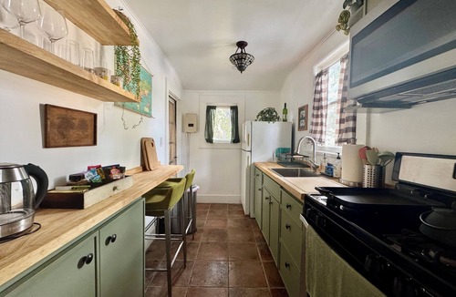 Westlake House | Central LA Hideaway 5 min to DTLA/KTOWN/Silverlake