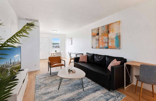 Hancock Apartment | Central modern 2BR close to UT, Moody Center, & DT