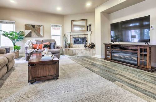 Morena House | Central San Diego Home: Fireplaces & Fire Pit