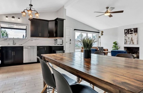 Serra Mesa House | Central San Diego Modern Home