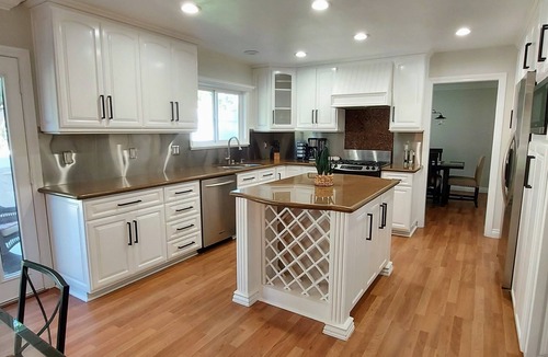 Thousand Oaks House | Central Thousand Oaks, Wildwood Park For Work/Remodel/Insurance