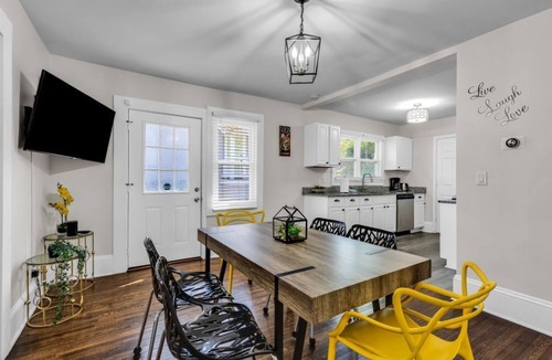 Villa Heights House | Charlotte Luxury Home NoDa