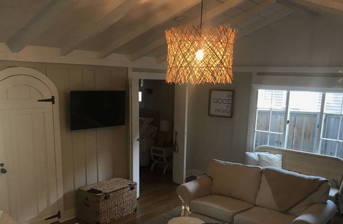 Golden Rectangle Cottage | Charming Carmel-by-the-Sea Cottage