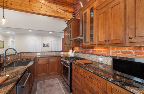Waynesville Condo | Charming condo on Main Street in Waynesville