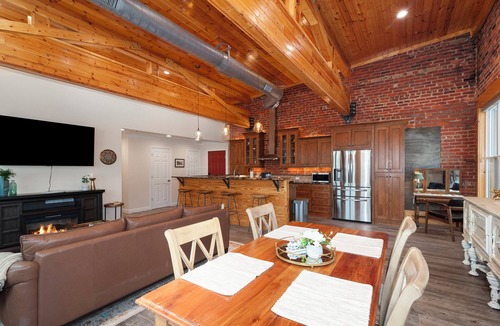 Waynesville Condo | Charming condo on Main Street in Waynesville