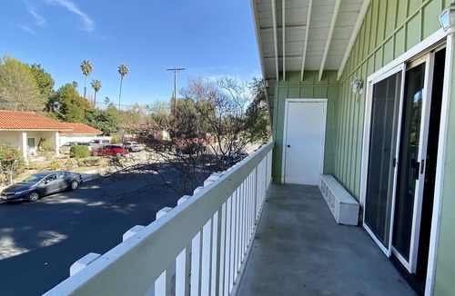 Northridge House | charming one Bedroom in Sherwood Forest
