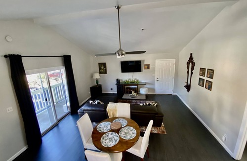Northridge House | charming one Bedroom in Sherwood Forest