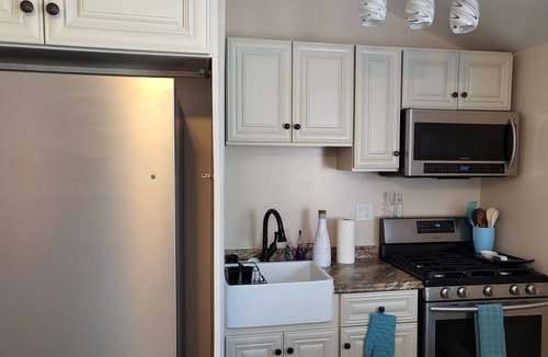La Mesa Cottage | Charming, private, pet friendly cottage close to all that San Diego has to offer