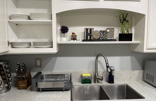 City Heights House | Cheerful 3 Bedrooms/FREE parking/Close to Downtown