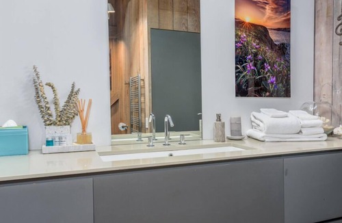 Sea Ranch Cottage | Chic and Modern Loft Home in Desirable Sea Ranch! Walk to the Beach and Trails