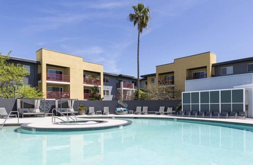 East San Mateo Condo | City South San Mateo Spacious 1BR Condo