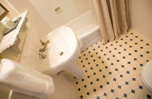 Central Boulder House | Classic & Elegantly Appointed Room for Couples!