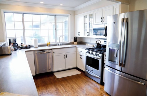 Crown Point House | Coastal Luxury: Large Home, Steps to Mission Bay & 10 Minute Walk to The Beach