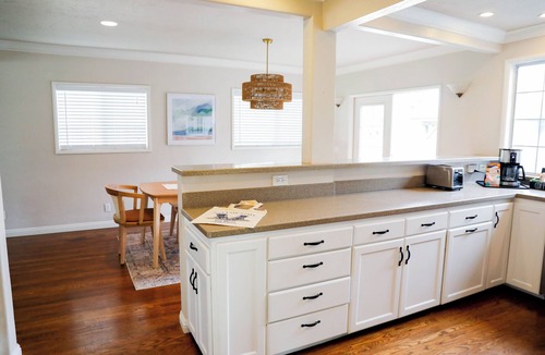Crown Point House | Coastal Luxury: Large Home, Steps to Mission Bay & 10 Minute Walk to The Beach